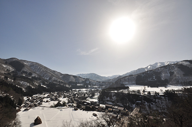 白川郷機種:NIKON D90
GPS情報オフセット:36024
露出時間:1/800秒
レンズF値:F14.0
露出制御モード:プログラムAE
ISO感度:400
オリジナル撮影日時:2010:03:14 14:47:49
露光補正量:EV0.0
自動露出測光モード:分割測光
フラッシュ:オフ
レンズの焦点距離:10.00(mm)
撮影モード:オート
ホワイトバランスモード:オート
レンズの焦点距離(35mm):15(mm)